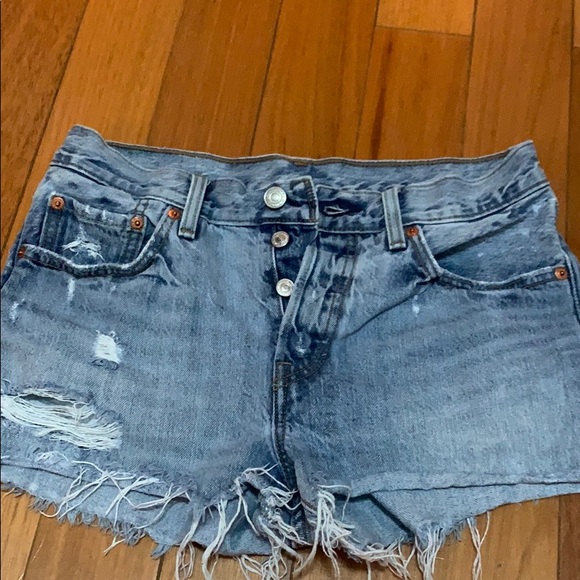 Levi’s priced to sell